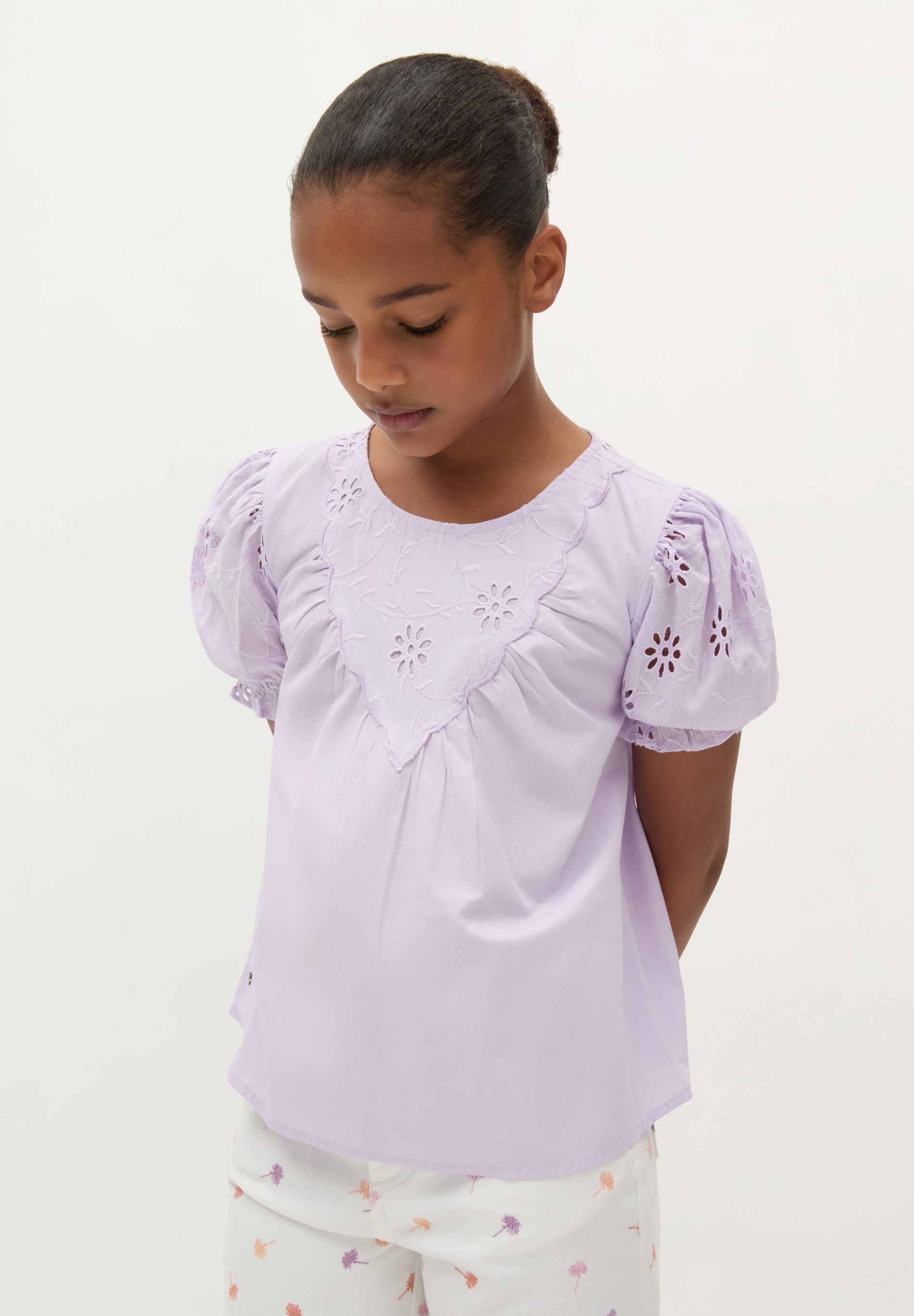 BLUSA MANGAS ABULLONADAS